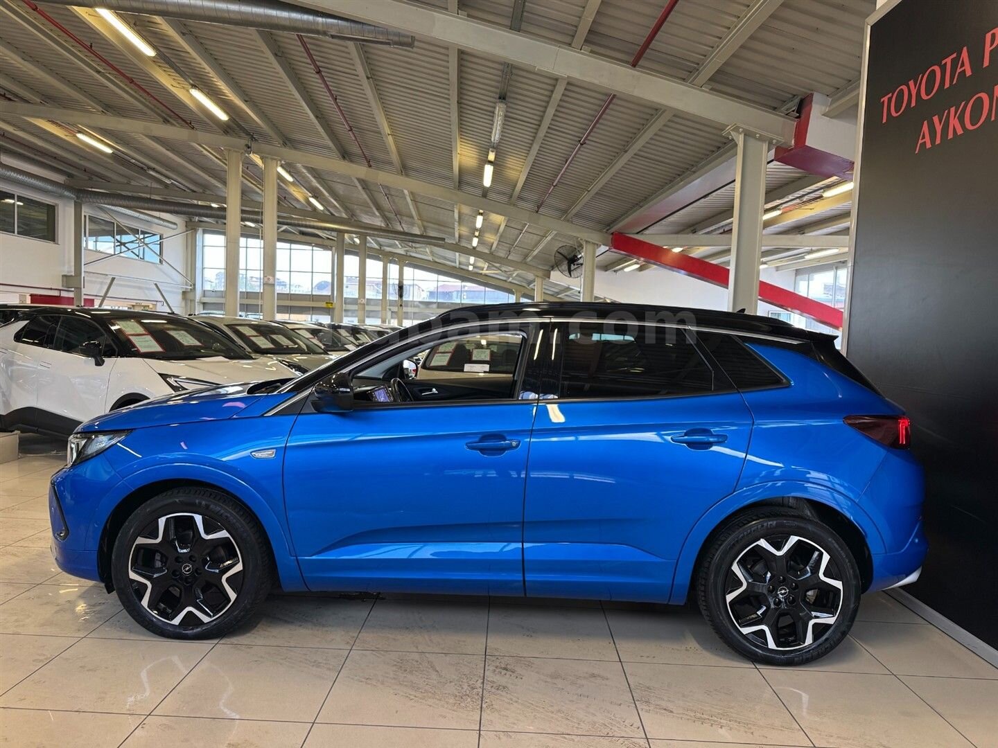 Galeriden Opel Grandland 1.5 D Ultimate 2023 Model Kocaeli 41.008 km Mavi 7