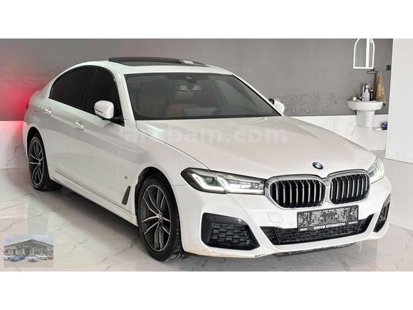 ZİRVEDEN BMW 5.20D. XDRİVER HATASIZ BOYASIZ TREMERSİZ M SPORT