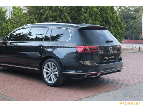 2023 PASSAT VARİANT ELEGANCE EXTRALI 36.000 KM