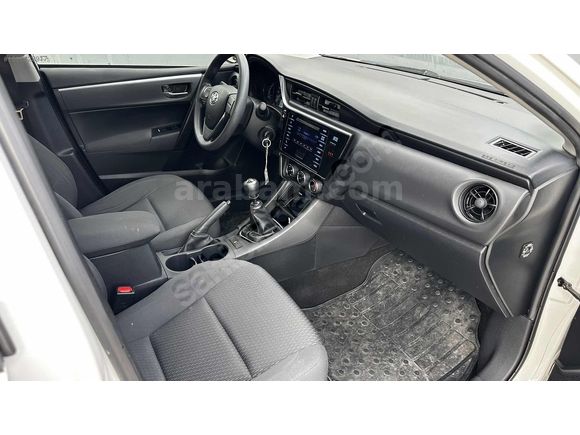 2016 MODEL COROLLA 76 BİN KM DE HATASIZ