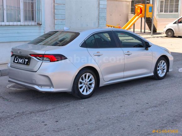 ÜMİT AUTO/2020/BOYASIZ/OTOMATİK/COROLLA/DREAM/128.BİN.KM/