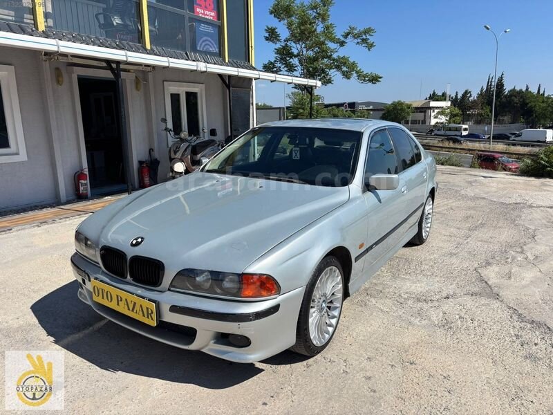 Galeriden BMW 5 Serisi 520i Standart 1998 Model İstanbul 405.000 km Gri