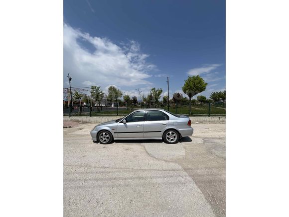 Sahibinden Honda Civic 1.4 i S 2000 Model 