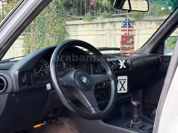 E34 1993 MODEL 520i 2.8 STROKER