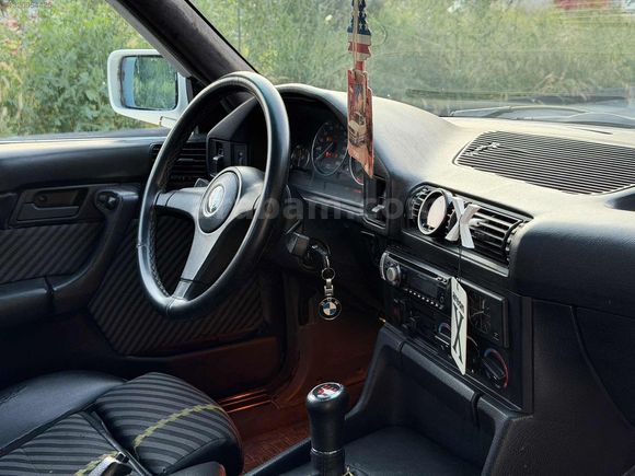 E34 1993 MODEL 520i 2.8 STROKER