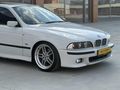 KURULI DÜZEL E39 5.20i CAM GİBİ