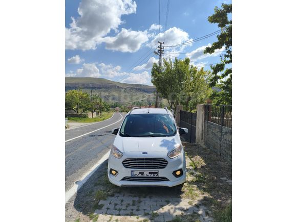 Sahibinden Ford Tourneo Courier 1.5 TDCi Titanium Plus 2019 Model