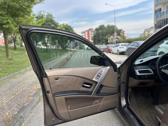 TEK DEĞİŞEN BMW 5.20 İ