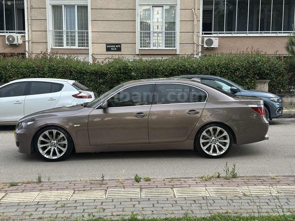 TEK DEĞİŞEN BMW 5.20 İ
