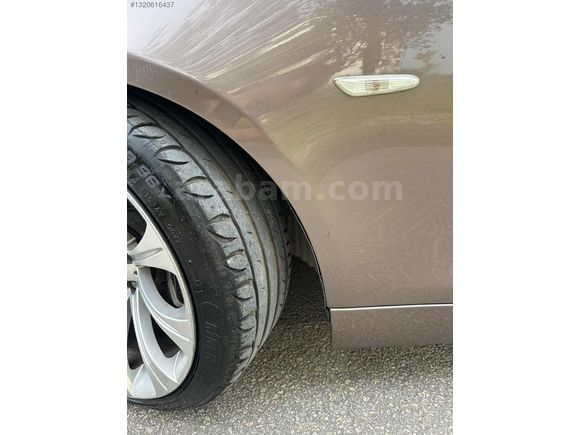 TEK DEĞİŞEN BMW 5.20 İ