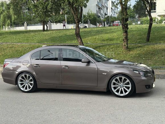 TEK DEĞİŞEN BMW 5.20 İ