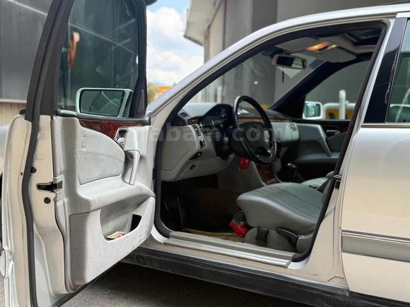 ÇAKIROĞLU'DAN 1998 MODEL E 200 ELEGANCE PAKET OTOMATİK