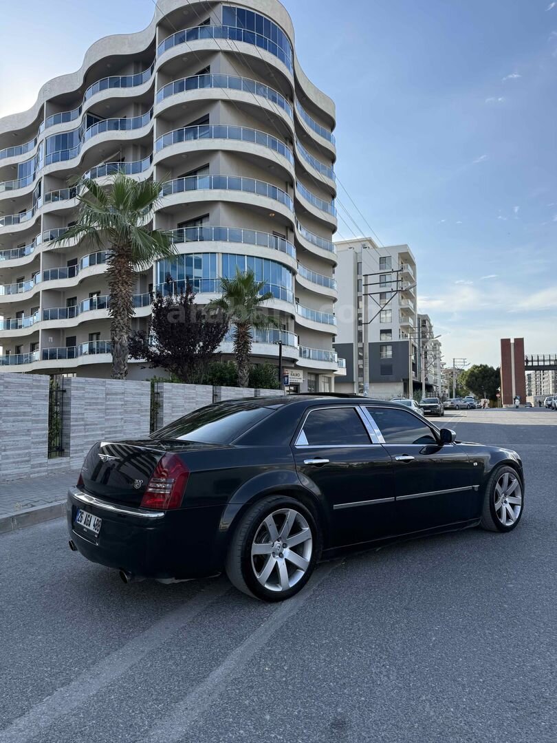 Sahibinden Chrysler 300 C 3.0 CRD 2006 Model İzmir 342.670 km Siyah 3