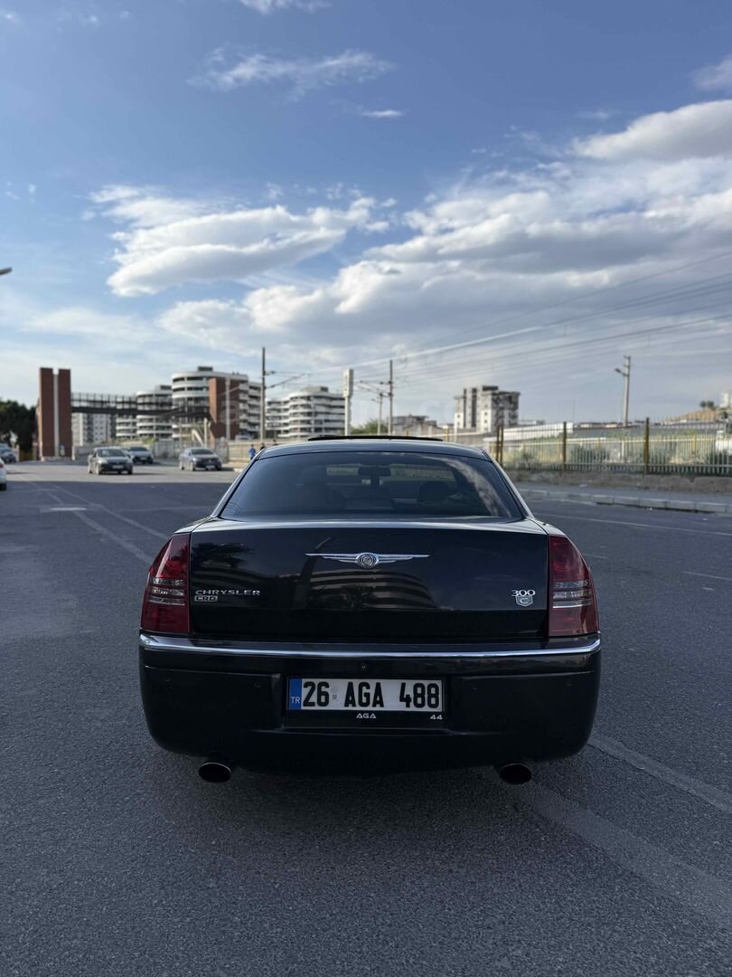 Sahibinden Chrysler 300 C 3.0 CRD 2006 Model İzmir 342.670 km Siyah 5