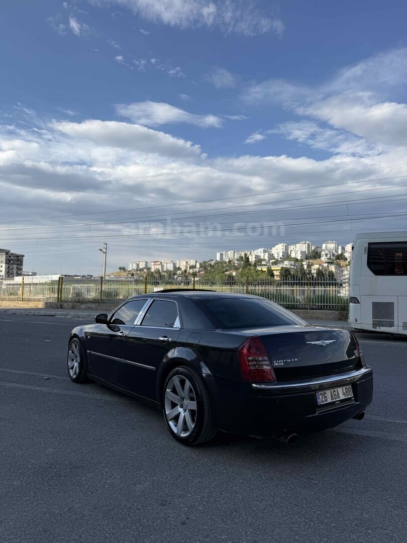 Sahibinden Chrysler 300 C 3.0 CRD 2006 Model İzmir 342.670 km Siyah 6