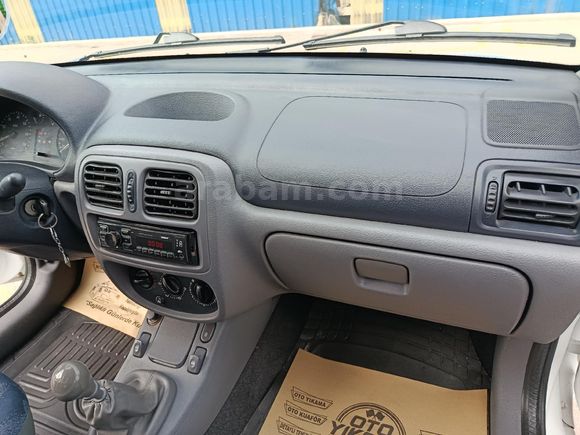 Hatasız Boyasız Clio 1.4 Expression 2002 Model