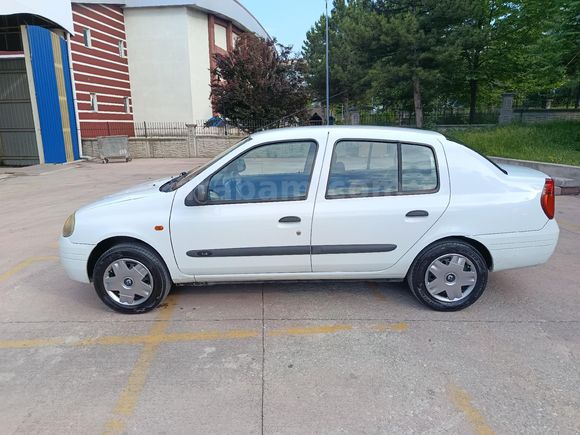 Hatasız Boyasız Clio 1.4 Expression 2002 Model
