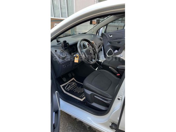 Tramer yok- Temiz aile aracı -Sahibinden Renault Captur 0.9 Touch 2018 Model