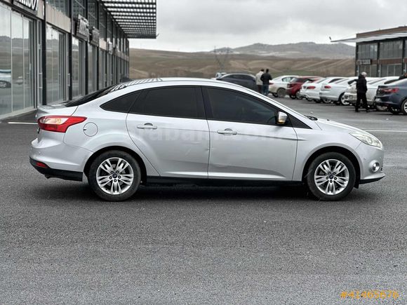 2013 FORT FOCUS