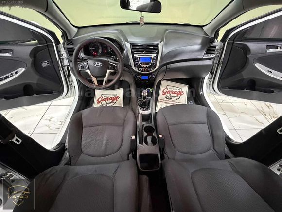 KAYAR AUTO`dan 2011 MODEL MASRAFSIZ AİLE ARACI ACCENT BLUE