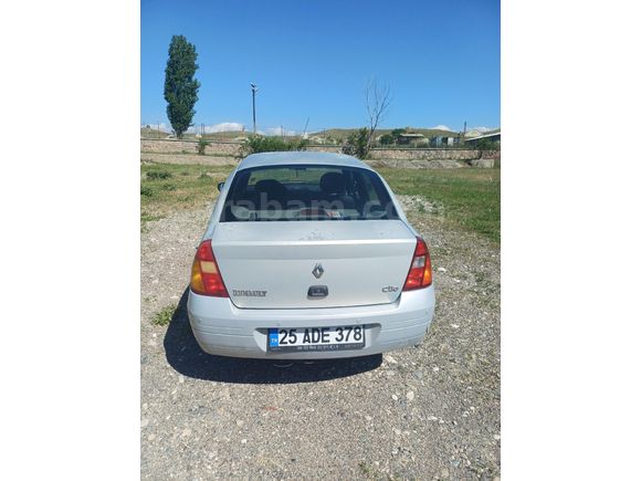 Sahibinden Renault Clio 1.4 RNA 2000 Model