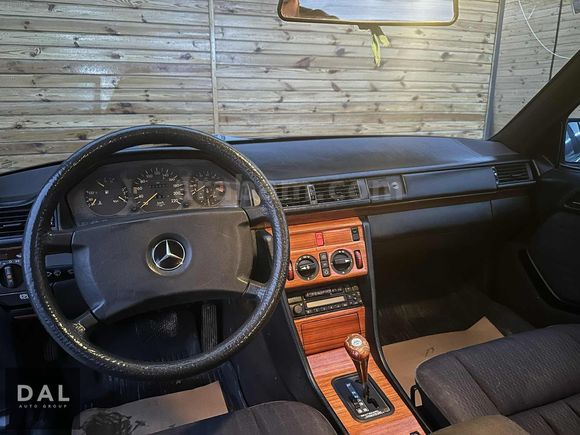 1991 MODEL MERCEDES BENZ E200 OTOMATİK (KLİMA)