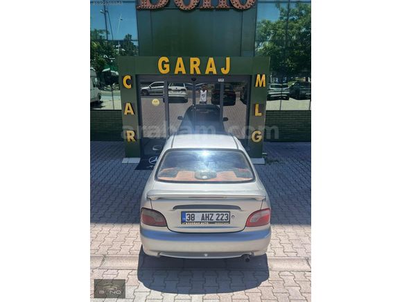 2000 MODEL HYUNDAI ACCENT