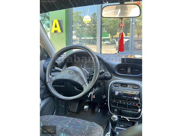 2000 MODEL HYUNDAI ACCENT