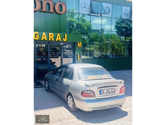 2000 MODEL HYUNDAI ACCENT