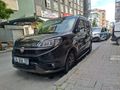 Galeriden Fiat Doblo Combi 1.6 Multijet 20.Yıl Özel Seri 2020 Model İstanbul