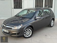 2011 Astra 1.6 EssentiaKonfor Otomatik 82.000KM Hatasız Emsalsiz