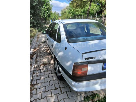 Sahibinden Opel Vectra 1.8 GL 1993 Model 