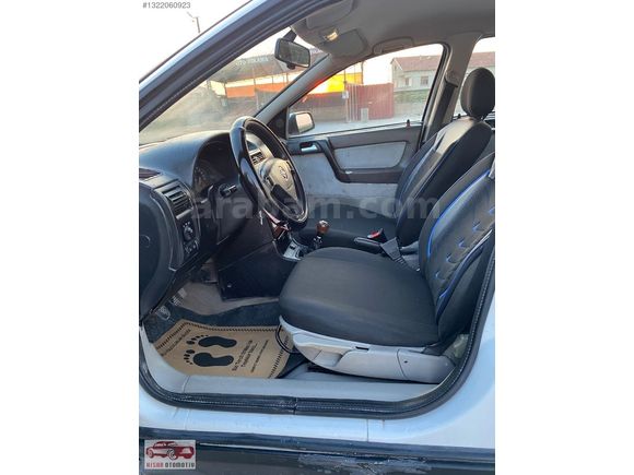 2001 ELEGANCE 1.6 KLİMA AKTİF
