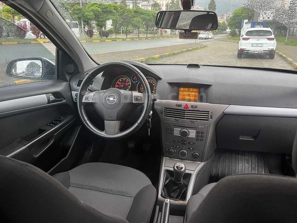 DÜŞÜK KM BENZİNLİ TEMİZ ASTRA