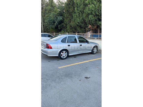 Sahibinden Opel Vectra 1.6 GL 2000 Model 