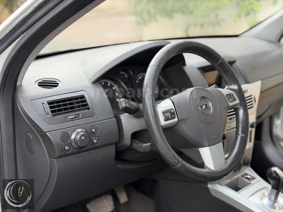 DÜŞÜK KM OTOMATİK ASTRA