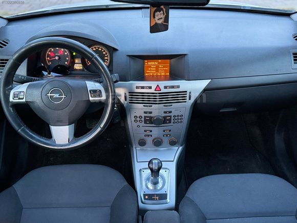 TEMİZ MASRAFSIZ OTOMATİK OPEL ASTRA