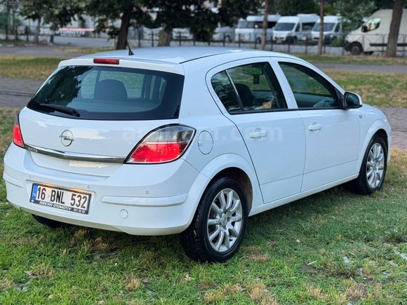 TEMİZ MASRAFSIZ OTOMATİK OPEL ASTRA