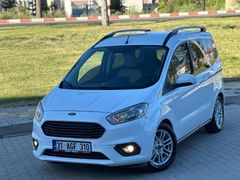 Galeriden Ford Tourneo Courier 1.5 TDCi Titanium Plus 2021 Model Kütahya