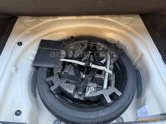 HATASIZ/BOYASIZ/2019/KM/105/BİN/PASSAT/1.5 TSI