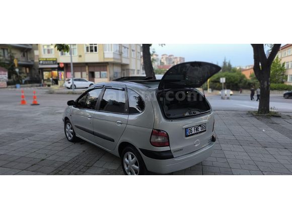 Sahibinden Renault Scenic 1.6 RXT 2000 Model