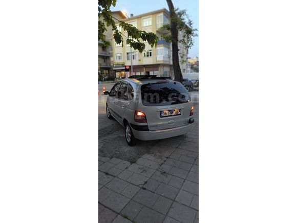 Sahibinden Renault Scenic 1.6 RXT 2000 Model