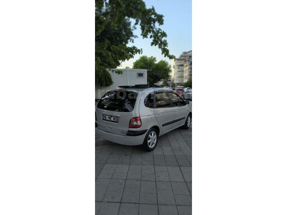 Sahibinden Renault Scenic 1.6 RXT 2000 Model