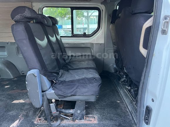 Sahibinden Renault Trafic Multix 2.0 dCi 2011 Model