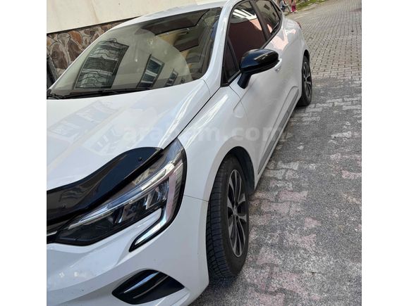 Sahibinden Renault Clio 1.0 TCe Touch 2023 Model 