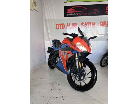 CFMOTO SR250