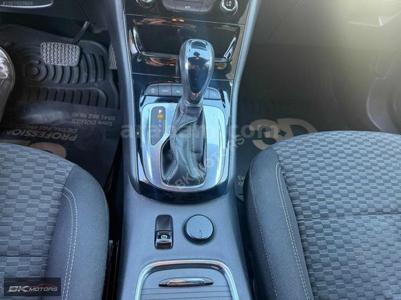 Otomatik Opel Astra 1.4 Turbo
