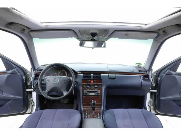 BAYSAL MOTORS'DAN MERCEDES E220 CLASSİC