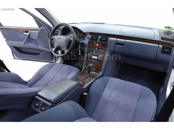 BAYSAL MOTORS'DAN MERCEDES E220 CLASSİC