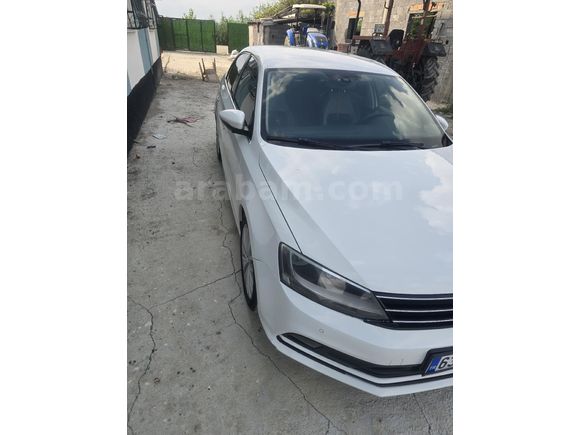 Sahibinden Volkswagen Jetta 1.6 TDi Highline 2015 Model